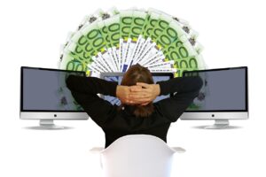 Read more about the article Earn $100 a Day Online in the U.S. With Just a Laptop and WiFi